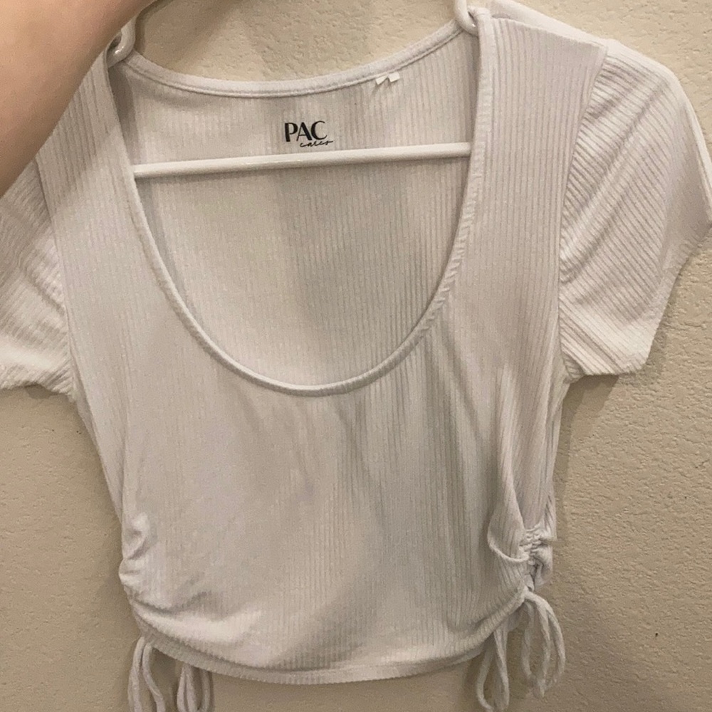 PAC sun crop shirt cute fitted low cut